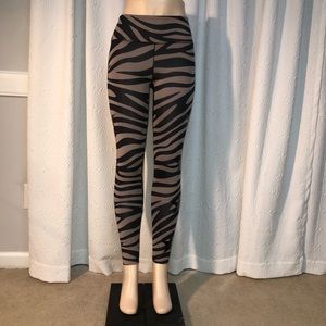 Noli Yoga Zebra & Stars Legging